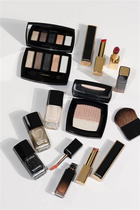 chanel holiday christmas 2019 makeup collection|chanel gift with purchase 2024.